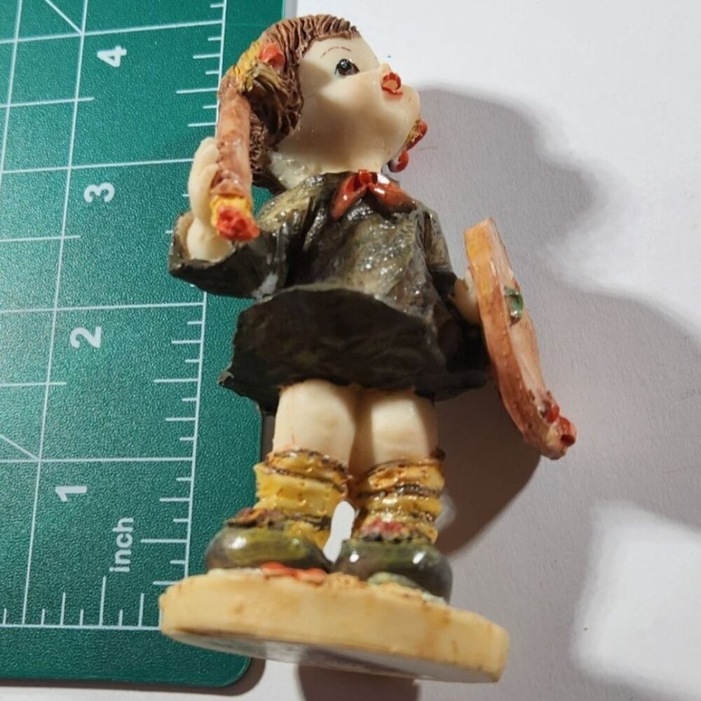 Girl Artist Figurine vtg Palette brush painting Spains Inc. - Picture 4 of 4